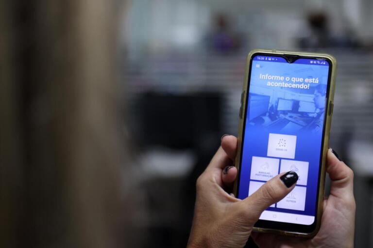 Disponível nos 399 municípios, Botão do Pânico atende duas mil mulheres