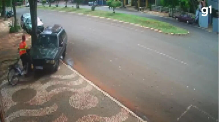 Mulher é atropelada por ex-companheiro ao sair do trabalho em Santa Helena