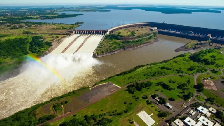 Presidente Lula nomeia mais quatro diretores brasileiros para a Itaipu Binacional