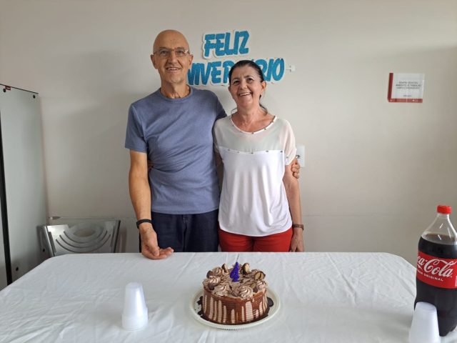 Casal comemora quatro anos de voluntariado na Uopeccan