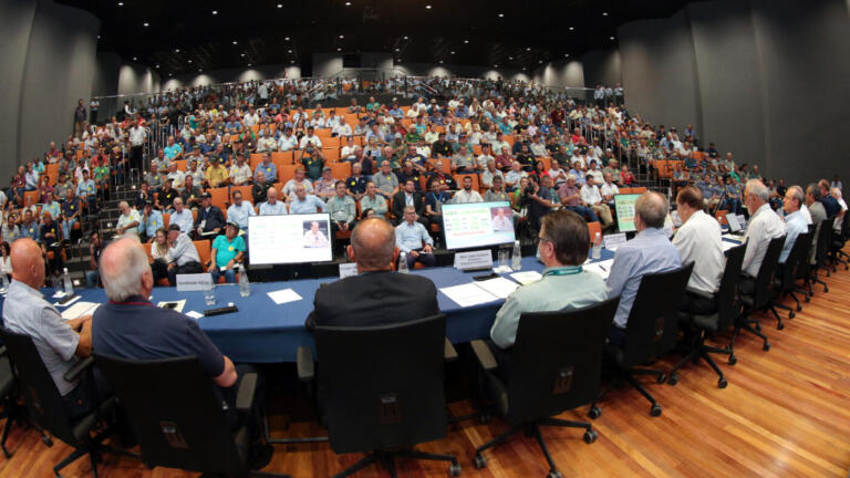 Coamo tem receita global de R$ 28,1 bilhões e distribui sobras de R$ 705,7 milhões aos cooperados