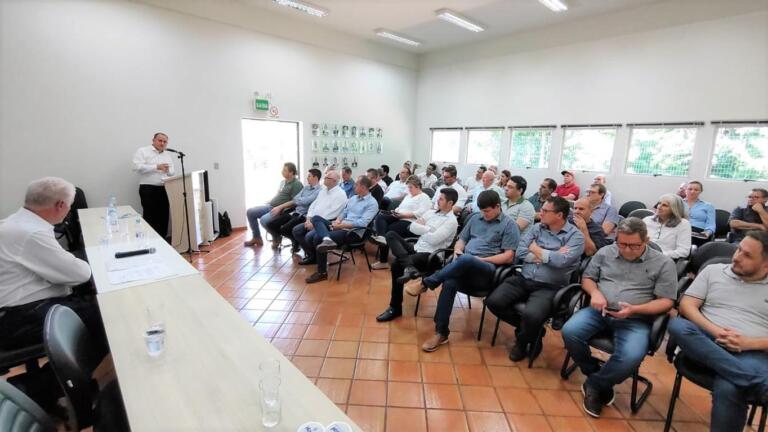 Prefeito de Santa Helena é empossado presidente dos Lindeiros; confira os demais membros da nova diretoria