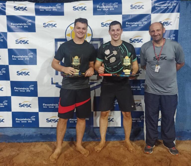 Copa Sesc Verão conhece vencedores do beach tennis e xadrez; futsal feminino define semifinal