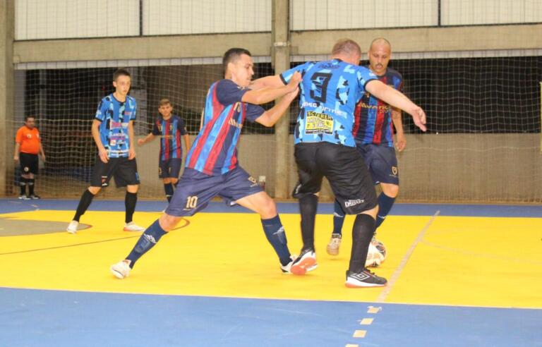 Avance Esportes e Amigos do Futebol, no masculino, e AABB Toledo e Mercedes, no feminino, vão decidir Copa Sesc Verão