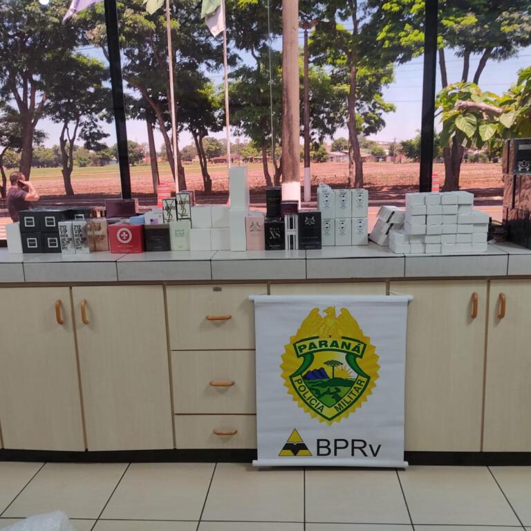 Polícia Rodoviária de Santa Helena apreende R$ 25 mil em mercadorias