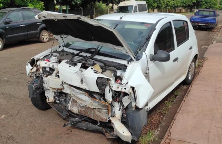 Rondonenses sofrem acidente em Irati e pedem ajuda para custear gastos com carros envolvidos