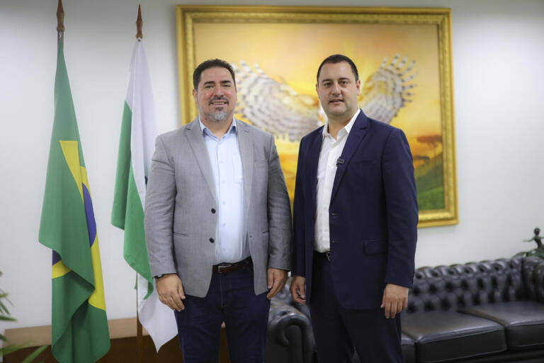 Governador sanciona lei que moderniza Quadro Próprio do Poder Executivo