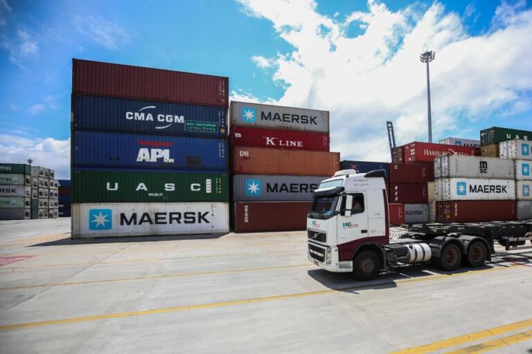 Exportações do Paraná crescem 16% em 2022 e somam US$ 22,3 bilhões