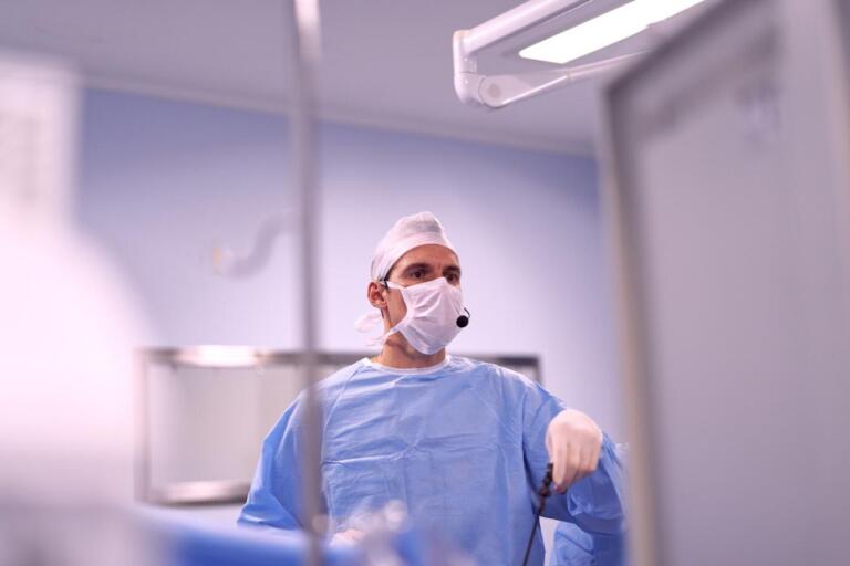 Paraná deve ter sete diagnósticos de câncer de intestino por dia em 2023