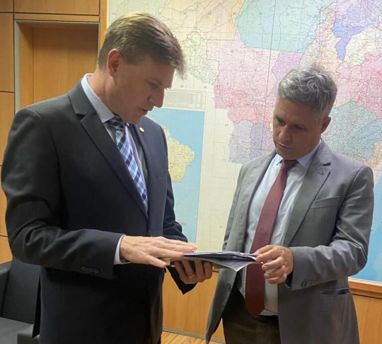 Deputado Padovani apresenta pedido para cessão de uso do imóvel do Incra