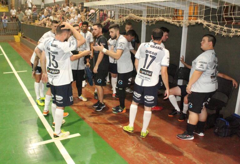 Municipal de Futsal de Entre Rios do Oeste terá quatro rodadas nesta semana