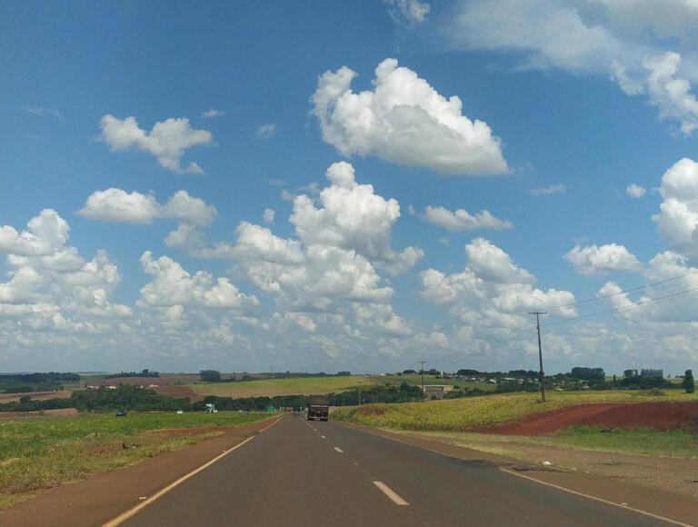 Semana termina com alerta para nevoeiro; confira a previsão do tempo de amanhã