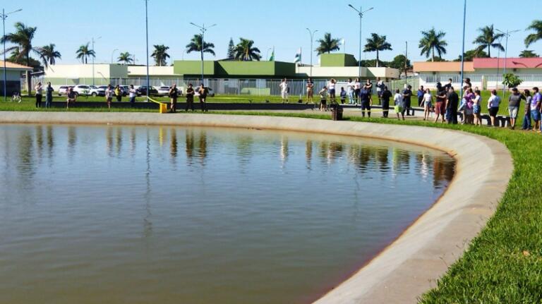 Corpo é localizado boiando em lago de parque de Guaíra