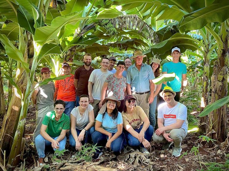 Jovens alemães visitam famílias agricultoras agroecológicas de Marechal Rondon