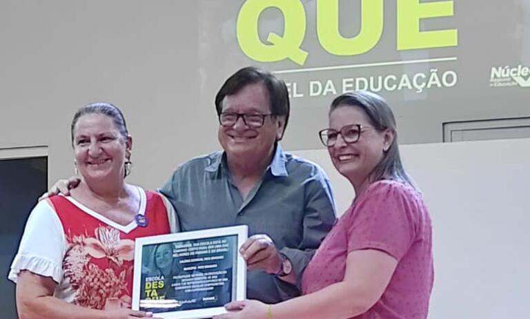 Colégio Estadual Pato Bragado é destaque no Painel da Educação