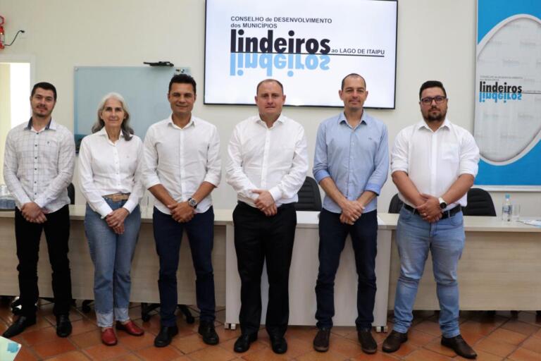 Presidente da Acisa é eleita secretária da diretoria executiva do Conselho dos Municípios Lindeiros