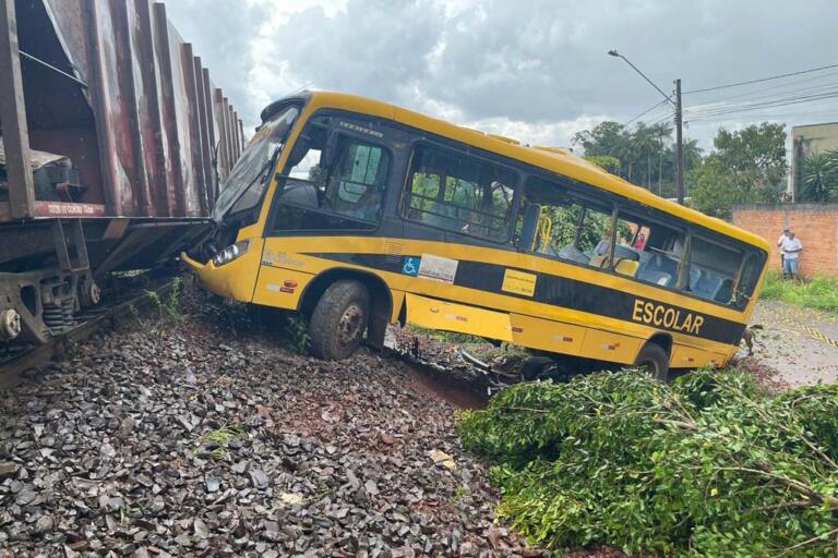 Morre mais uma vítima do acidente entre trem e ônibus no Paraná