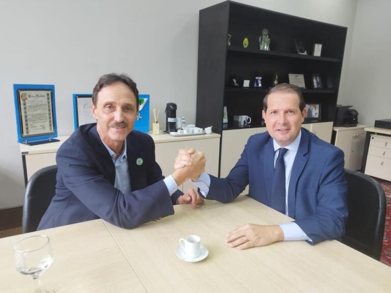 Ex-diretor da Itaipu se coloca à disposição para ajudar nas tratativas de renegociação do tratado da binacional