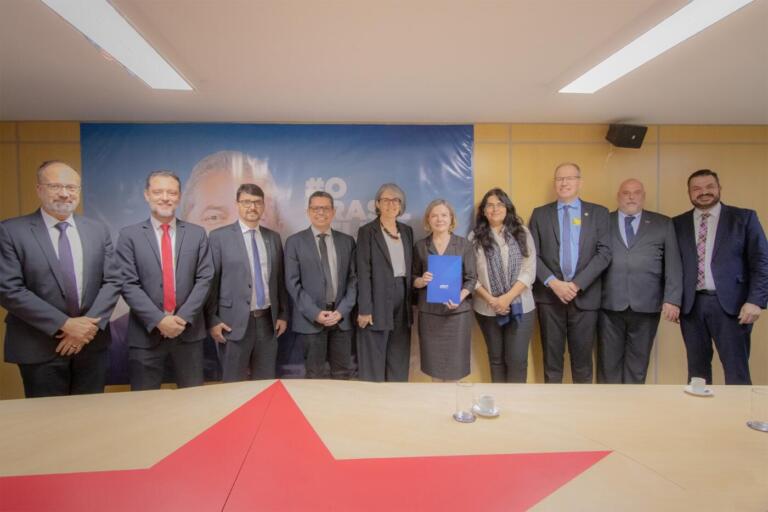 Reitores do Paraná se unem em Brasília em busca de recursos para assistência estudantil