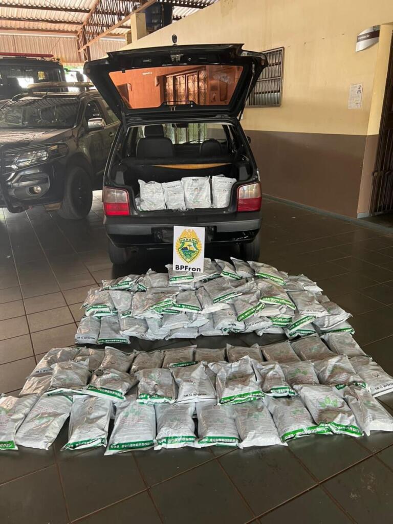 Homem é preso com veículo carregado com agrotóxicos contrabandeados