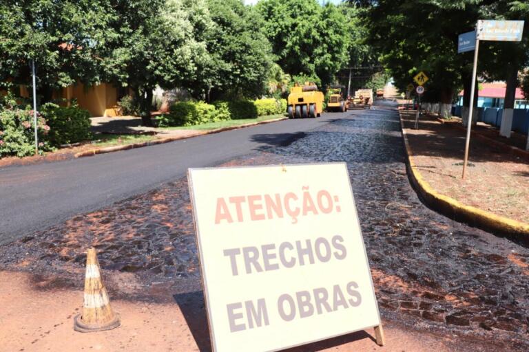 Iniciado asfaltamento de ruas no distrito de Iguiporã