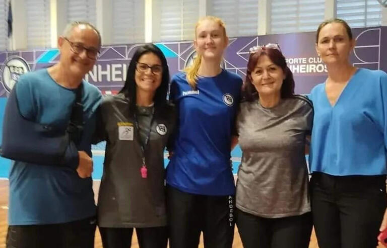 Atleta mercedense vai defender equipe cadete de handebol do EC Pinheiros