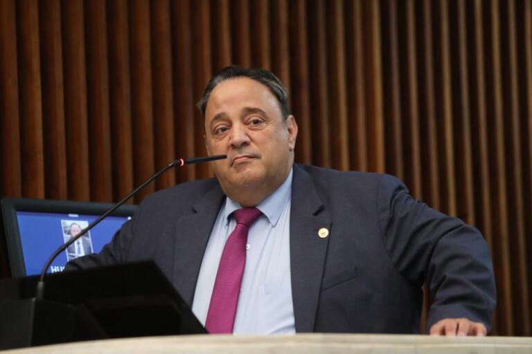 Paraná só vai esperar até fim de março para decidir sobre concessão de estradas à União, diz líder do governo