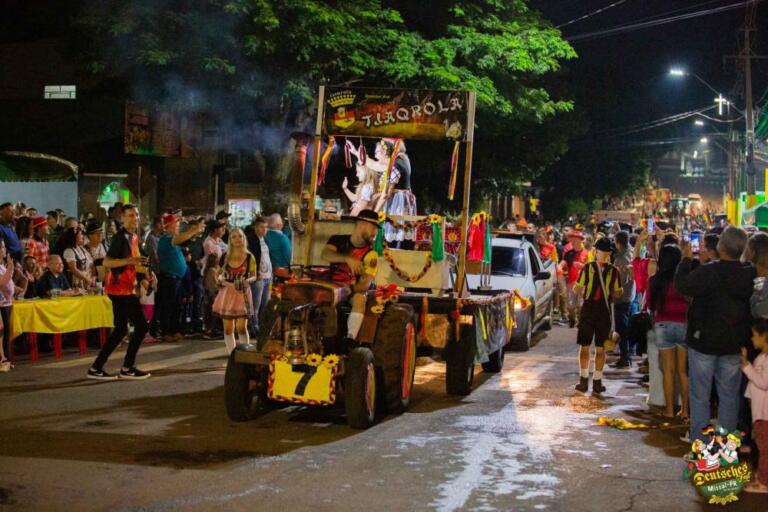 Desfile dos Carros Alegóricos da 20ª Deutsches Fest de Missal tem nova data