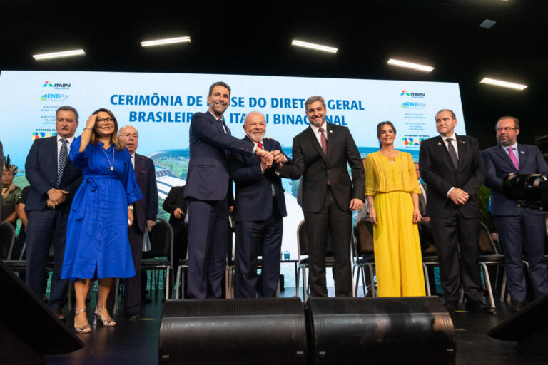 Após reunião com Lula, deputado diz que presidente quer priorizar manutenção das estradas do Paraná