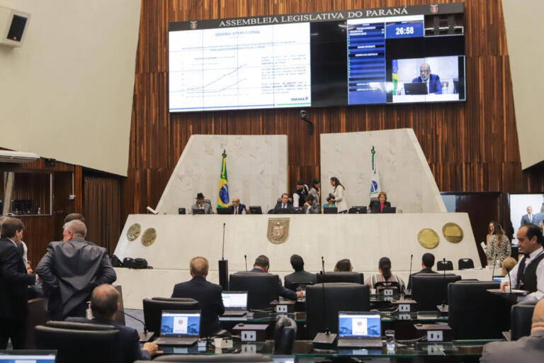 Projeto que combate importunação sexual no transporte de passageiros é aprovado no Paraná