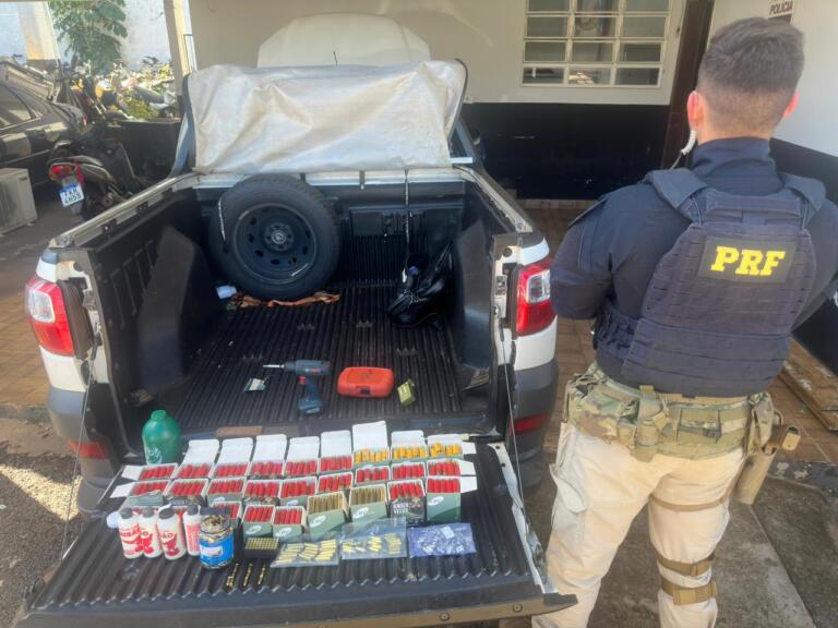 PRF realiza grande apreensão de munições no Oeste do Estado
