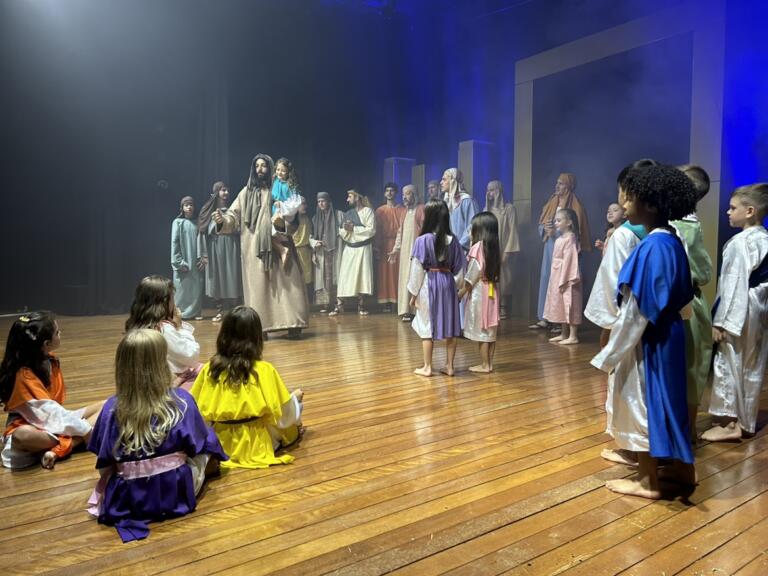 <strong>Auto de Páscoa emociona o público em Mercedes</strong>