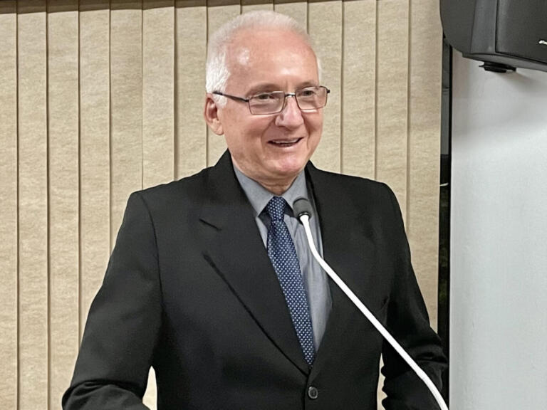 Pastor Romildo Wrasse é homenageado com título de Cidadão Honorário