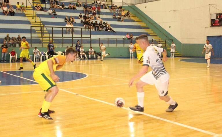 AACC e Brilhainox empatam em confronto agitado no Ney Braga