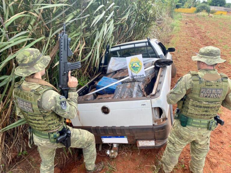 BPFron apreende carro carregado com drogas em Guaíra