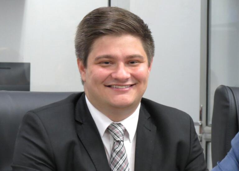 Arion Nasihgil defende construção de ciclovia na Avenida das Torres