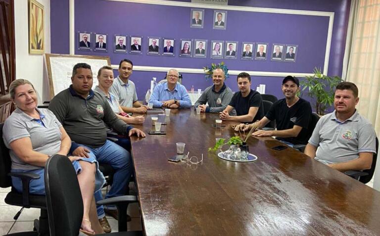 Pato Bragado busca alternativas para reforçar a segurança nos educandários municipais