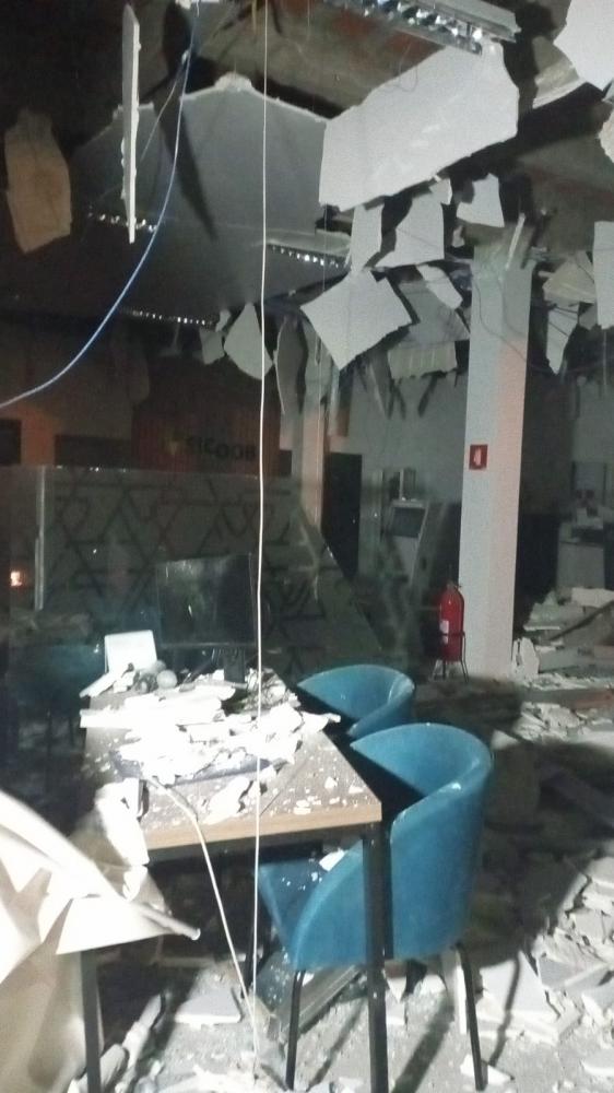 PM publica boletim sobre furto e explosão da agência Sicoob de Nova Santa Rosa; confira