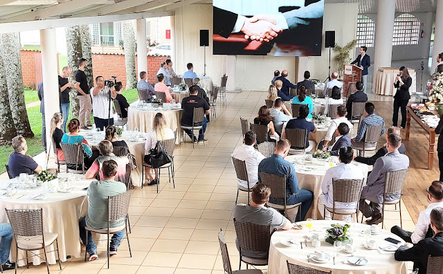 Retorno do Conexão Empresarial terá show com Roupa Nova e Cafu entre os palestrantes