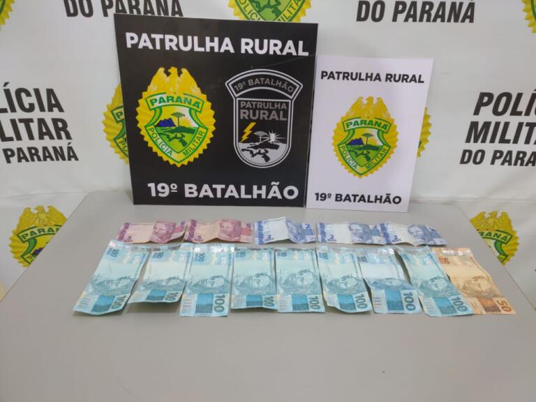 Homens são detidos após tentarem passar notas falsas em comércios de município da região