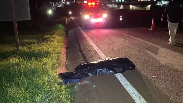 Homem morre atropelado na BR-277 em Cascavel