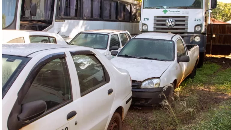 Prefeitura de Toledo vai leiloar 46 lotes de veículos e sucatas