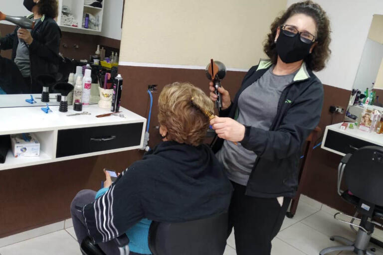 Setor de serviços cresce 11,1% no trimestre no Paraná, quase o dobro da média nacional