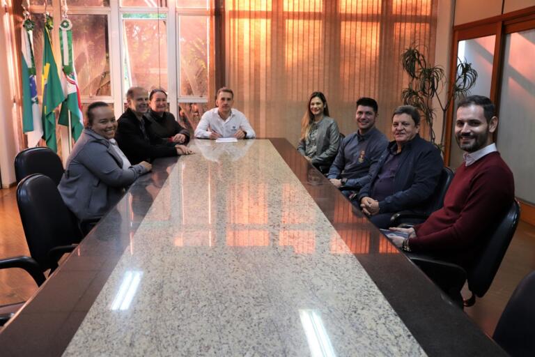 Prefeitura firma parceria com a Casa de Maria