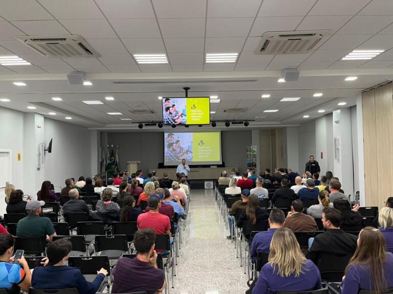 Encontro para MEIs reúne aproximadamente 80 profissionais