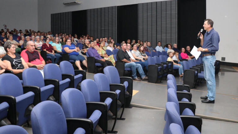 Culto ecumênico é realizado pela administração e entidades religiosas em Pato Bragado