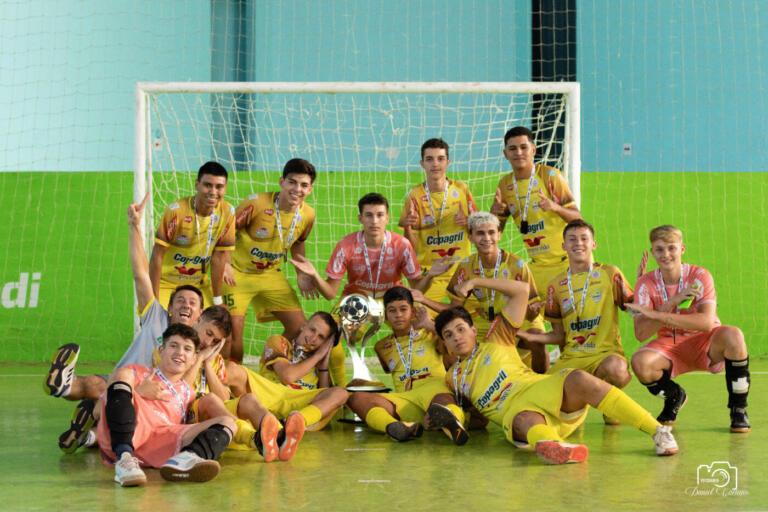 AACC mantém domínio no Circuito Oeste de Futsal em Etapas