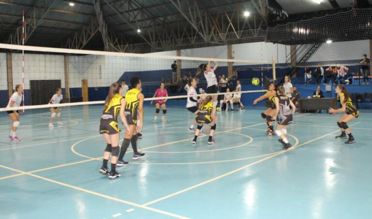 Campeonato Municipal de Voleibol começa nesta terça-feira com dois jogos na Vila Gaúcha