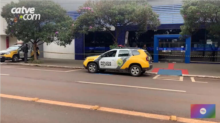 Criminosos tentam arrombar agência bancária em Cascavel