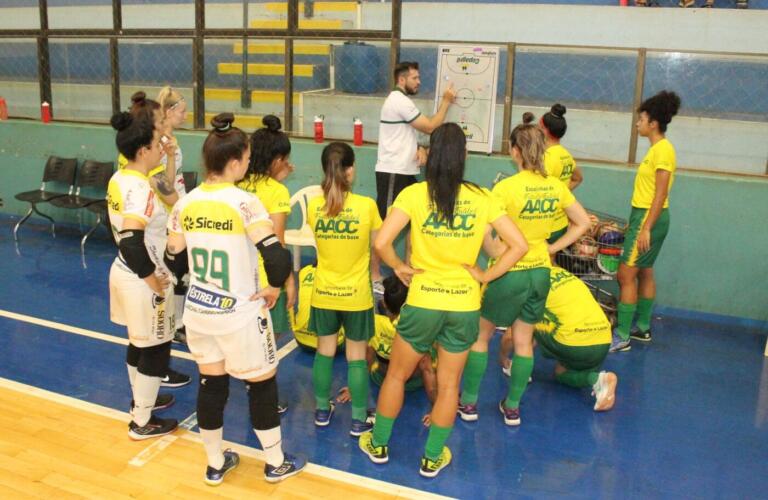 Em busca do G4, AACC encara Pato Branco neste sábado no Ney Braga